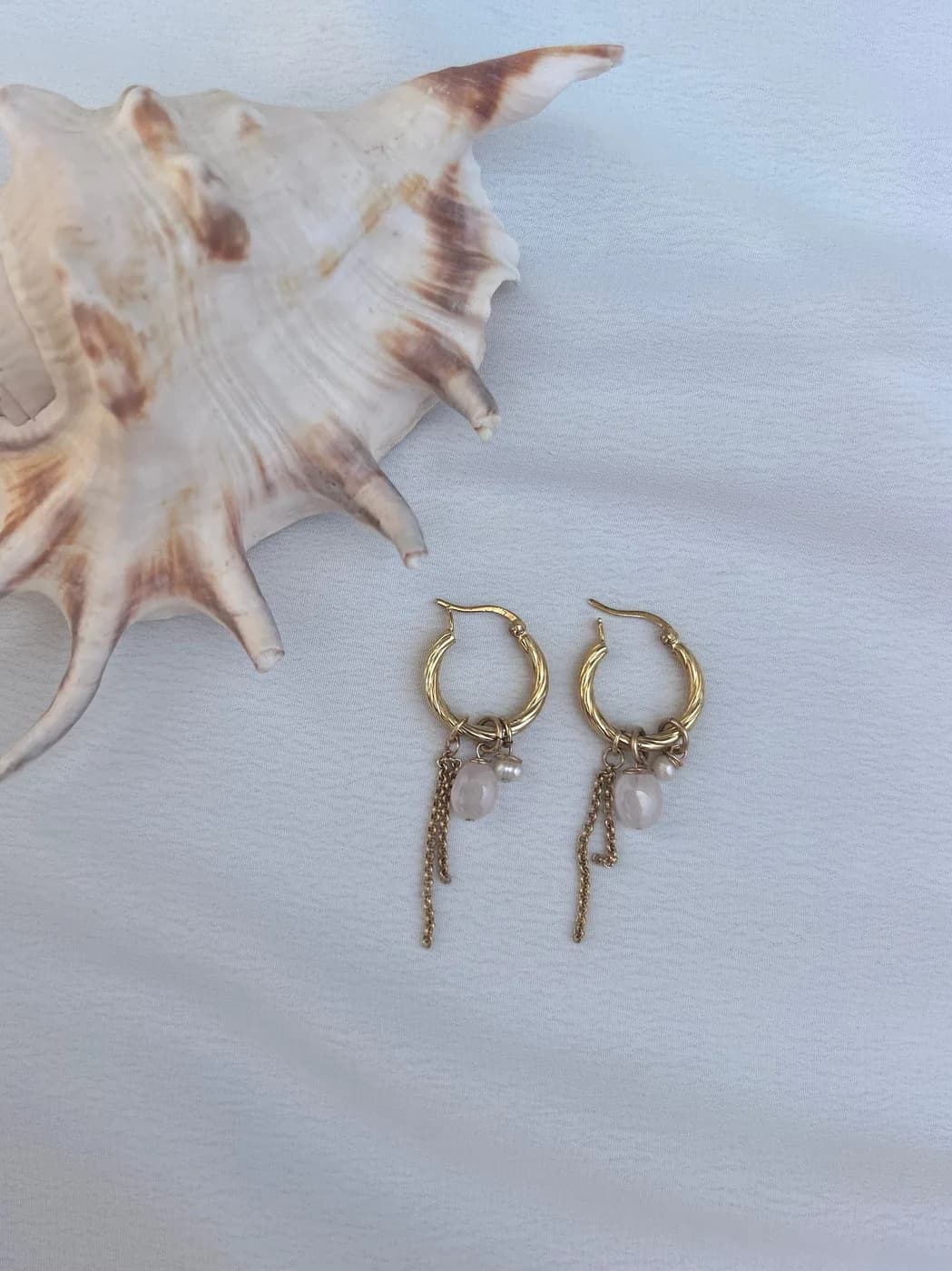 Pinky hoops, עגילים בציפוי זהב – תמונה 3