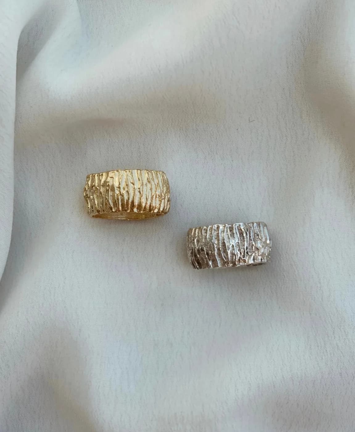 Zebra ring